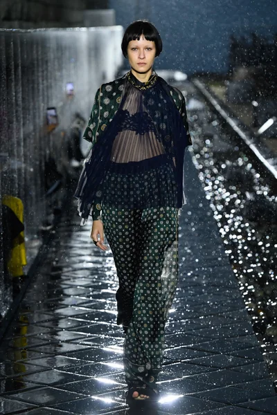 Look 41